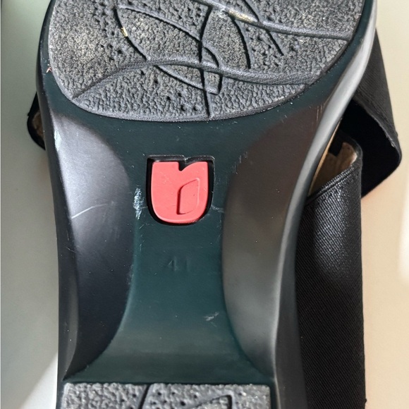 Raffini Black Cross-Strap Mules - Picture 6 of 6